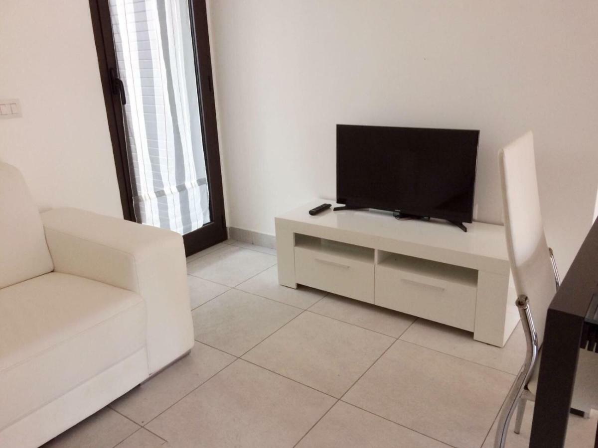 Copernico'S New Apartment Tortolì Екстериор снимка